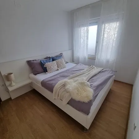 App Mira
