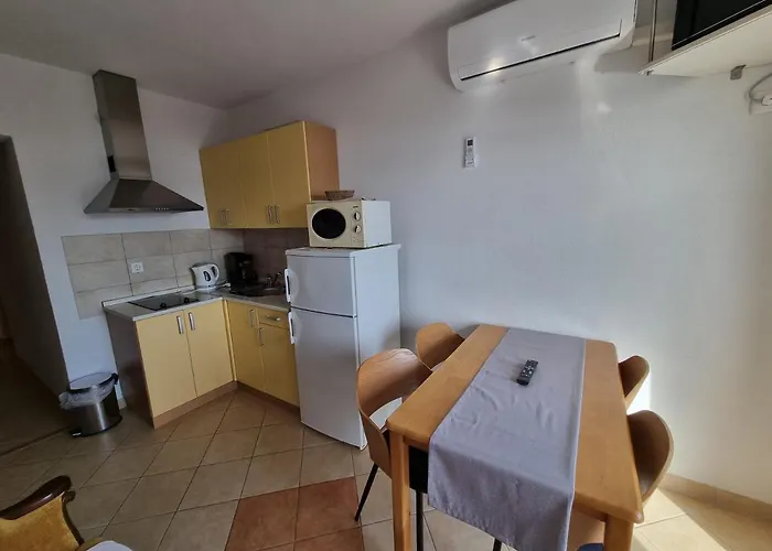 App Mira Apartament Crikvenica
